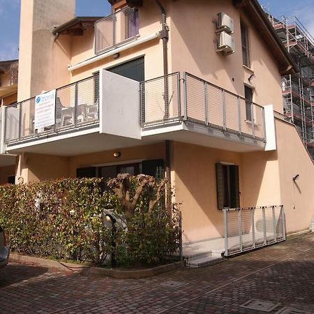Appartamenti Villa Paola-Pochi Passi Dal Mare-Zona Piazza Aurora-Jesolo Extérieur photo