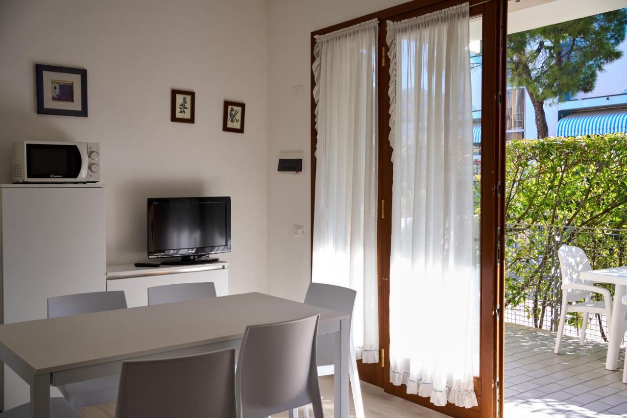 Appartamenti Villa Paola-Pochi Passi Dal Mare-Zona Piazza Aurora-Jesolo Extérieur photo