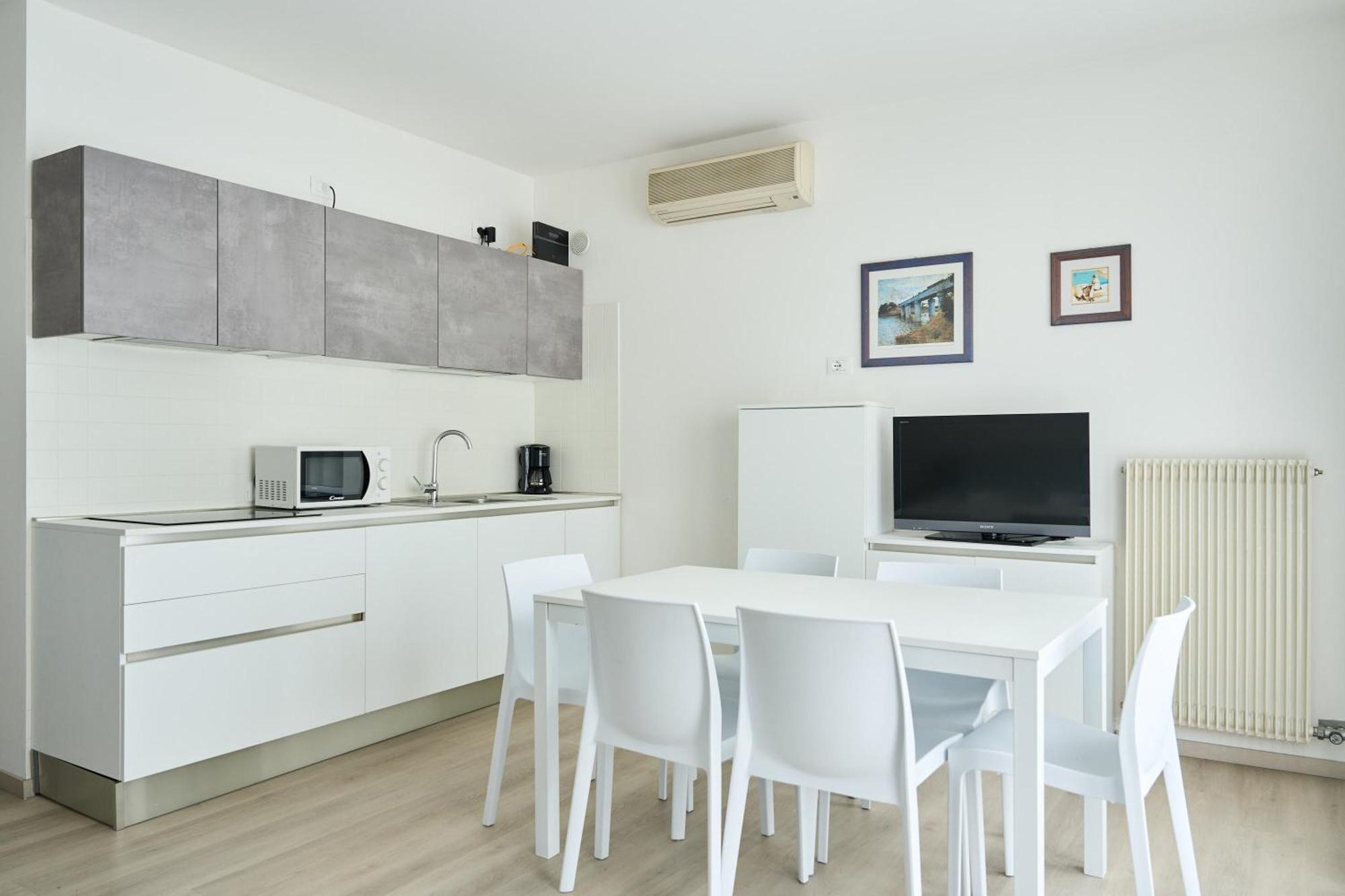 Appartamenti Villa Paola-Pochi Passi Dal Mare-Zona Piazza Aurora-Jesolo Extérieur photo