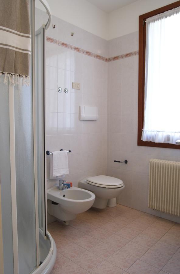 Appartamenti Villa Paola-Pochi Passi Dal Mare-Zona Piazza Aurora-Jesolo Extérieur photo